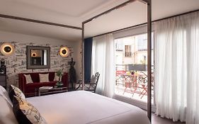 Mom'Art Hotel